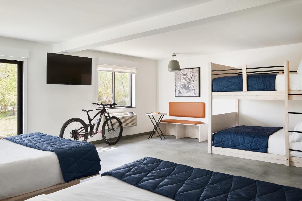 Field Station Joshua Tree Hotel Юка Вали Екстериор снимка